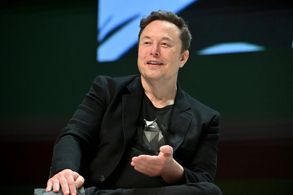 Elon Musk atacă dur UE după amenda primită de X: „Ar trebui desființată”