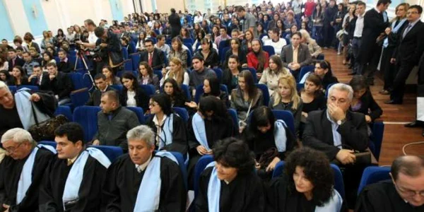 Sudenţii Facultăţii de Drept şi Ştiinţe Administrative vor putea urma aici şi cursurile Şcolii doctorale