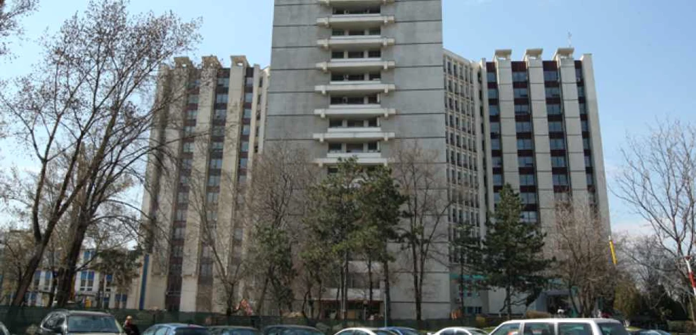 În unitatea sanitară sunt 11 săli de operaţie care au nevoie de aparatură