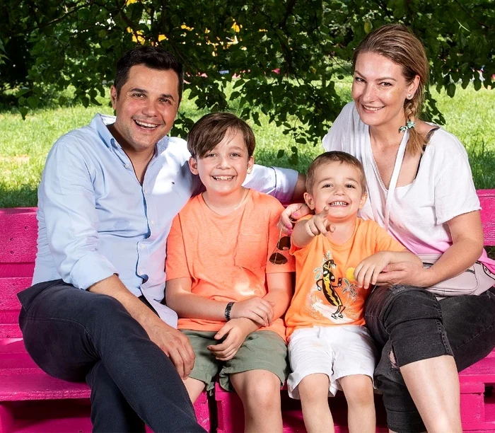 11 cove si sotia medic 4 jpg jpeg