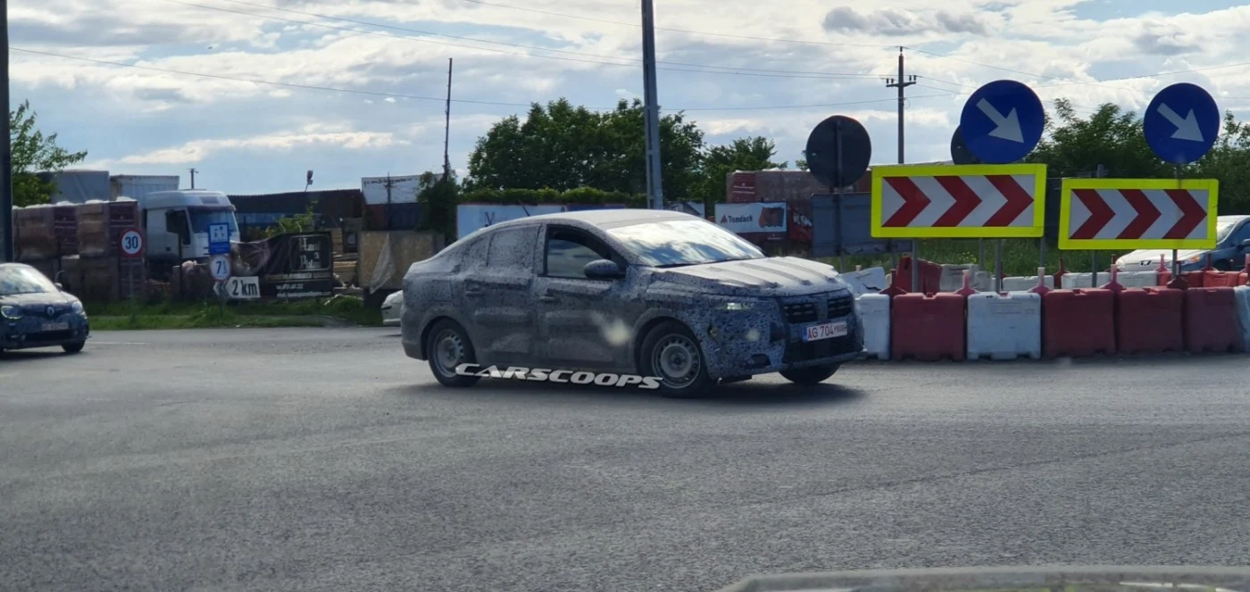 Noul Logan a fost surprins la teste în România FOTO Carscoops