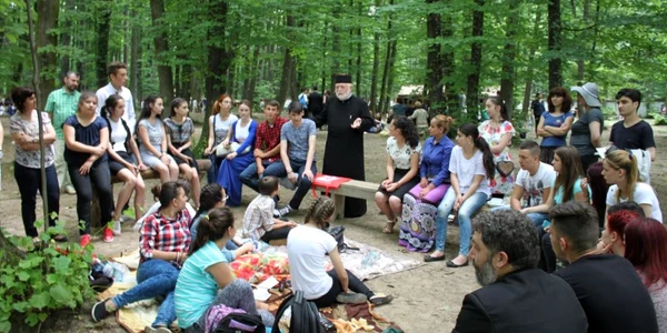 Imagine de la unul dintre cele 17 ateliere de lucru din pădurea Buciumeni FOTO ADJ