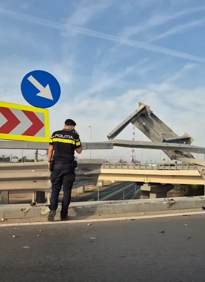 Imagini de coșmar lângă Capitală. O mașină a explodat, după ce a plonjat de pe pod. Rudele șoferului spun că bărbatul s-a sinucis