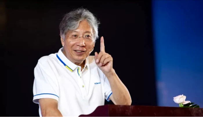 Zheng Ruolin, expert în probleme franceze