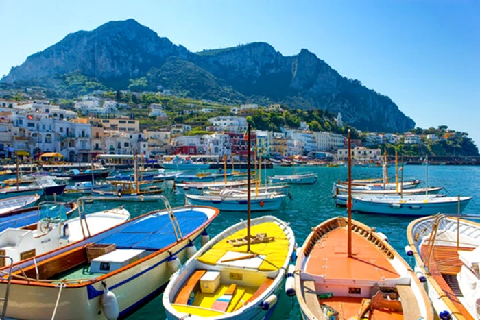 Tot mai mulți turiști vizitează Capri / foto: AdobeStock