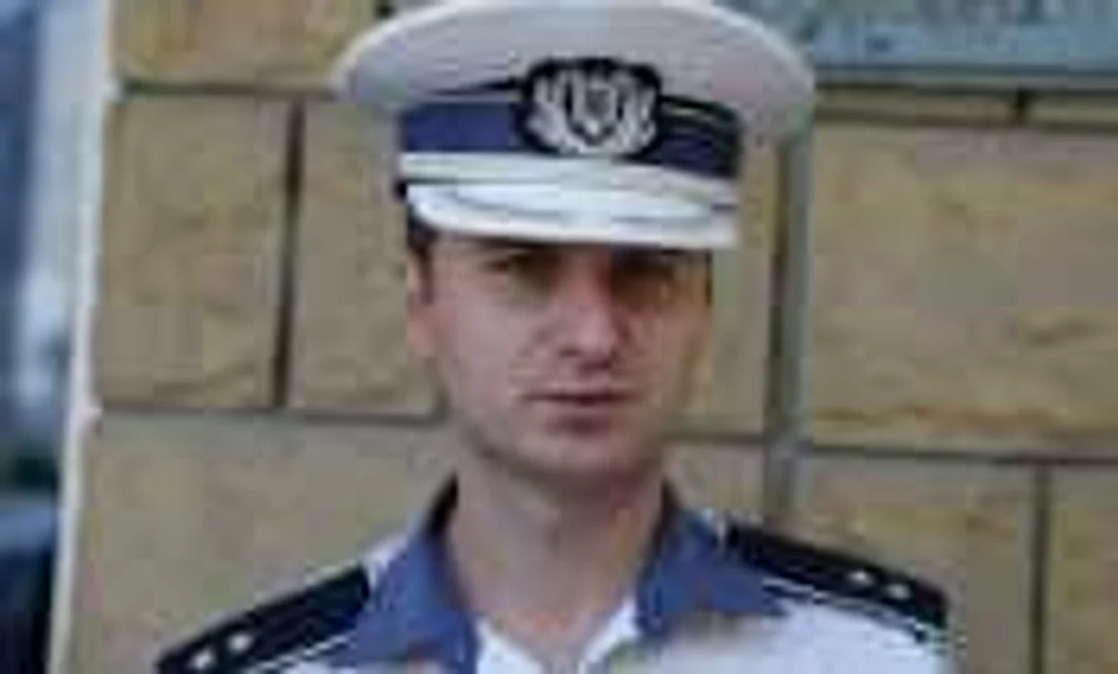 Subcomisarul Ciprian Sobaru i-a urmărit pe tinerii zgomotoşi. Foto: Arhiva Adevărul.