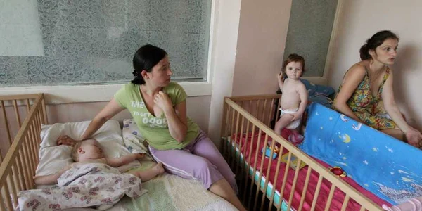 Copiii internaţi în spital se sufocă de căldură