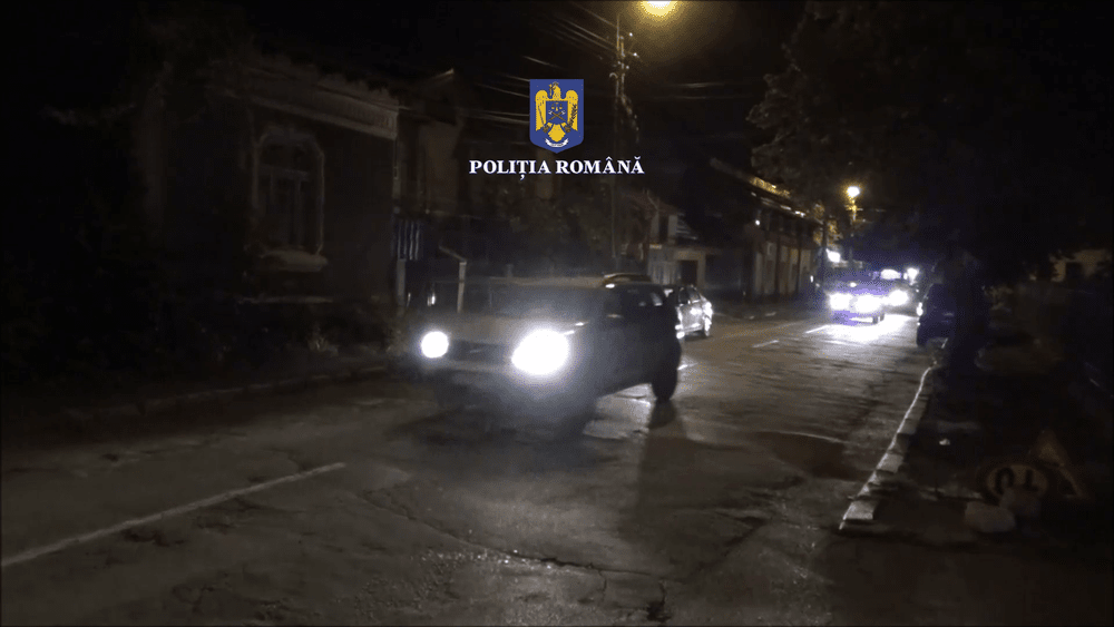 Și-a trimis „iubitele” să se prostitueze în Italia și Elveția. A fost reținut de procurori VIDEO