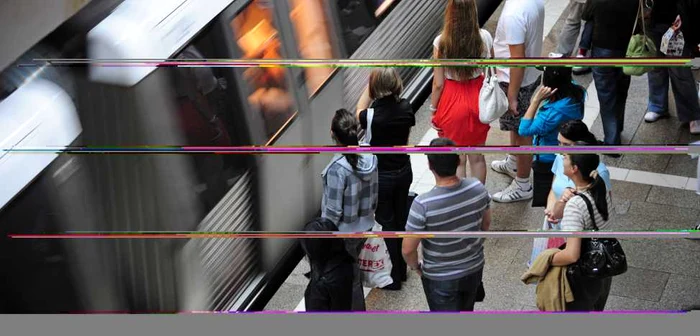 Cei care vor fi la metrou săptămâna viitoare vor asculta muzică clasică. FOTO Mediafax
