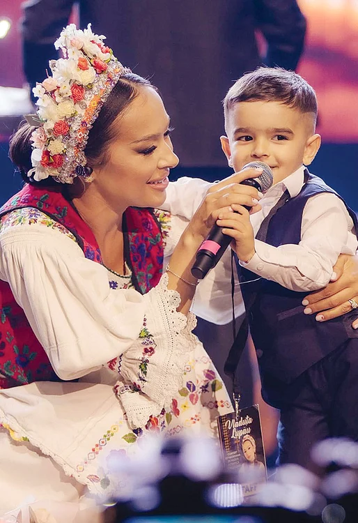 A avut alături de ea copiii