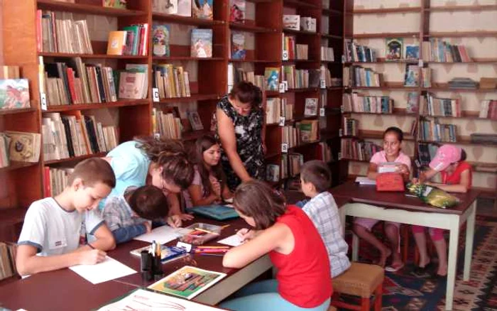 Târgovişte: Copiii învaţă să-şi deschidă o afacere de succes
