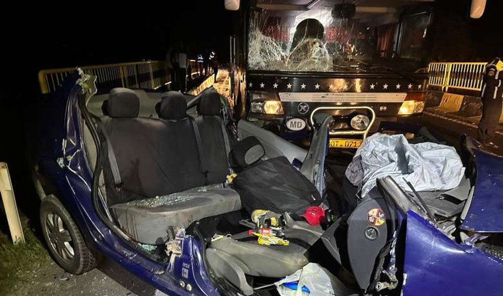 Un mort şi cinci răniți într-un accident rutier în județul Vaslui