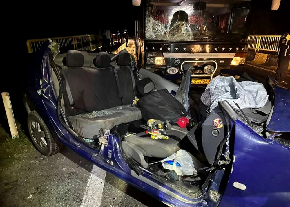   O persoană a murit şi alte cinci au fost rănite. FOTO: ISU Vaslui