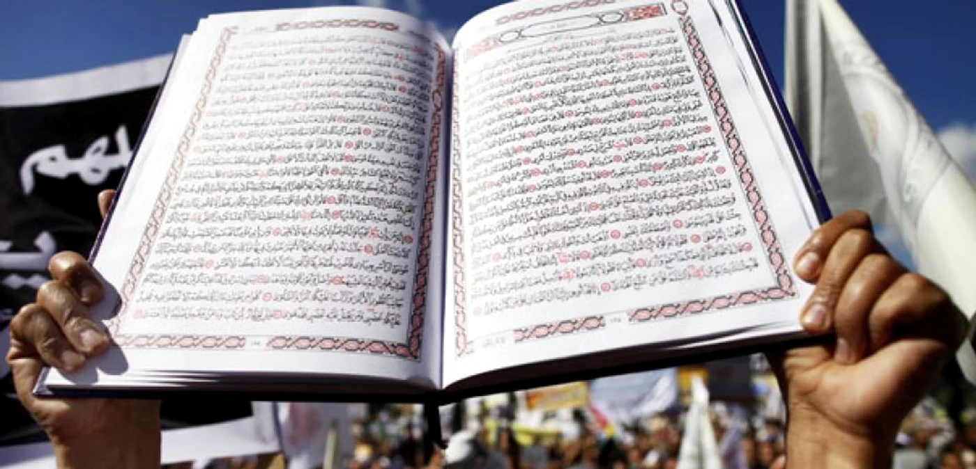 Amândouă grupările sunt de acord că Mohamed este mesagerul Domnului şi urmează cei cinci stâlpi ritualici ai islamului