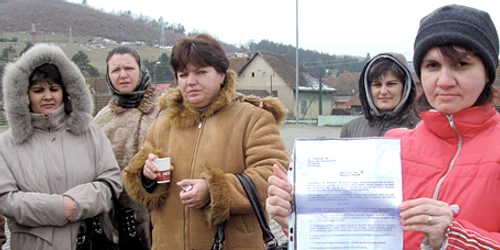 Confecţionerele sunt nemulţumite că au fost concediate fără drept de şomaj