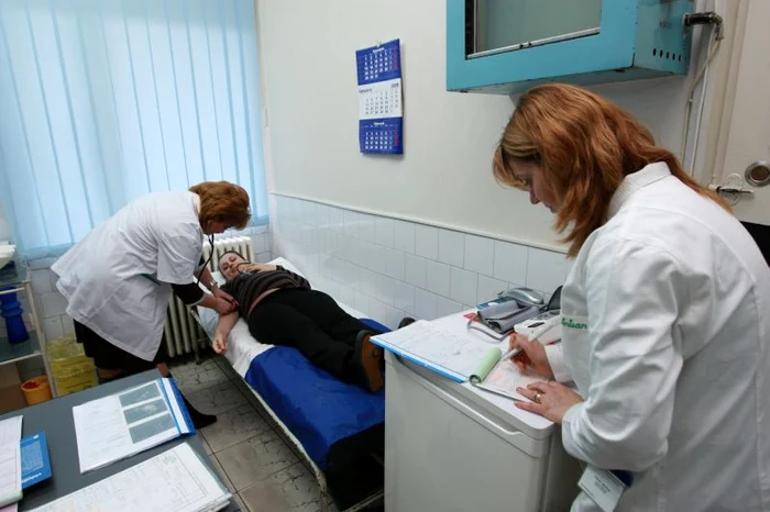 Pacienţii sunt doar consultaţi gratuit