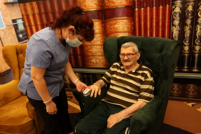 La punctul de la sediul căminului pentru persoane vârstnice ”Academician Nicolae Cajal”