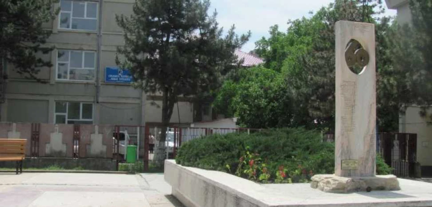 Colegiul Naţional „Mihai Viteazul“ din Slobozia este cel mai bun liceu din Ialomiţa FOTO: M.S.