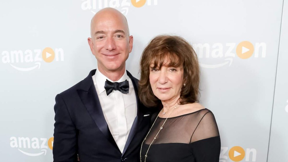 Doliu în familia fondatorului Amazon. Mama lui Jeff Bezos a murit la 78 de ani