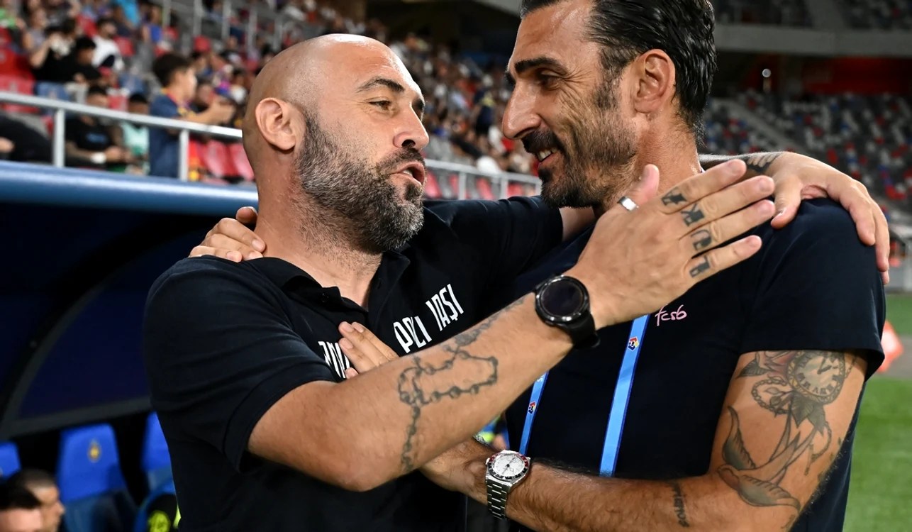 Tony da Silva (stânga), motivat să învingă Rapid (FOTO: Sportpictures)