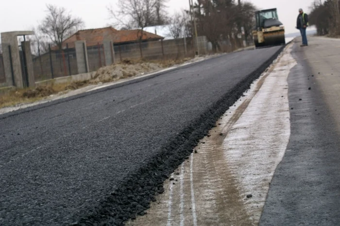 DJ 101G face legătura între Tătărani- Crivăţu şi a costat peste 5 milioane de euro (foto: arhivă)