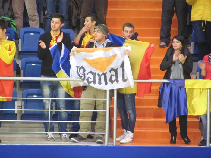 Românii din Banatul Sârbesc n-au ratat niciun meci al tricolorelor la Vrşeţ