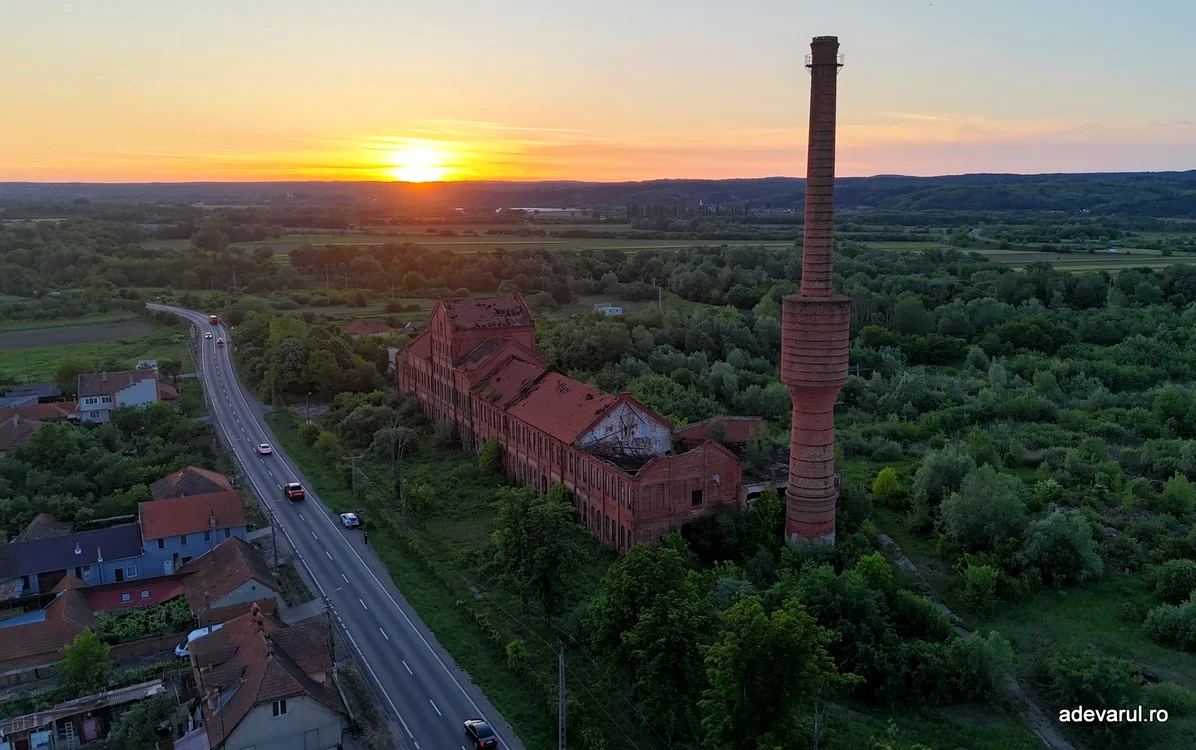 Ruina care domină și astăzi localitatea Margina