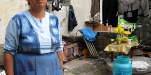 Bistriţa : De zece ani trăieşte fără apă în casă, chiar în centrul Bistriţei