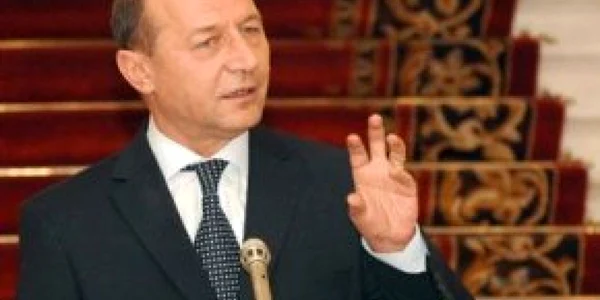 PSD şi PDL invitate la Controceni de Băsescu