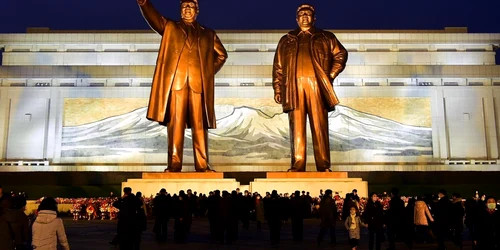 4 protest in coreea de nord kim jong un defaimat jignit de un mesaj graffiti fiu de catea 3 jpg jpeg