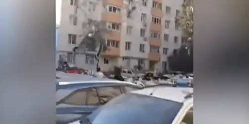 explozie bloc gif