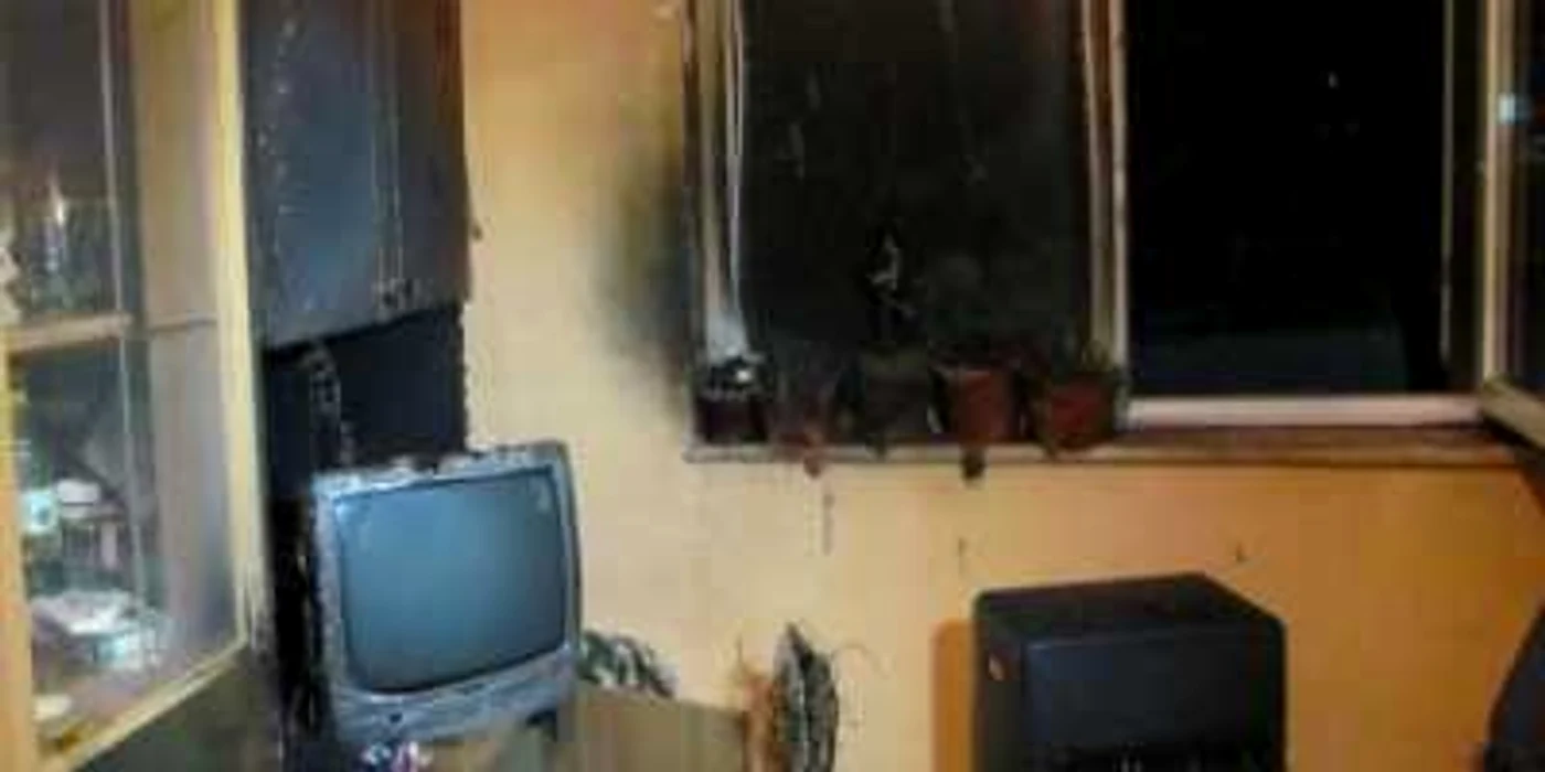 Un localnic a încercat să ridice temperatura din cameră cu o sobă pe gaz, însă butelia era defectă
