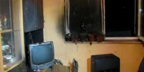 Un localnic a încercat să ridice temperatura din cameră cu o sobă pe gaz, însă butelia era defectă