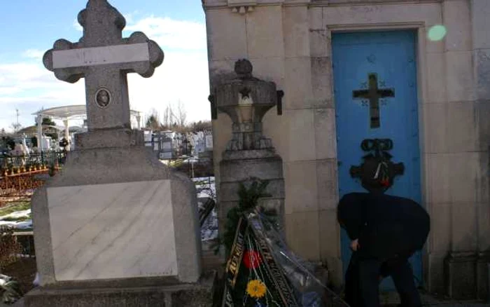 Cavoul familiie lui Sergiu Nicolaescu din Târgu Jiu