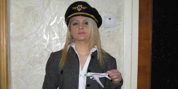 La 18 ani, Alecsandra Bianu este pilot privat
