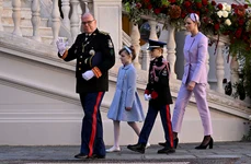 Charlene și Albert de Monaco alături de copii GettyImages 2185581711 jpg