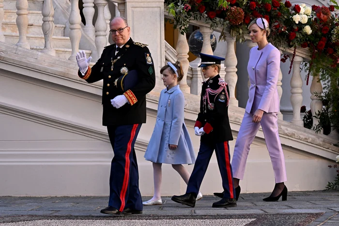 Charlene și Albert de Monaco alături de copii GettyImages 2185581711 jpg
