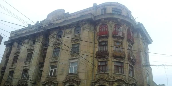 Palatul Navigaţiei sau Casa Embiricos din Constanţa Sursa foto elpis.ro