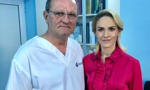 Gabriela Firea şi medicul Iulian Brezean, care a tratat o  jpeg