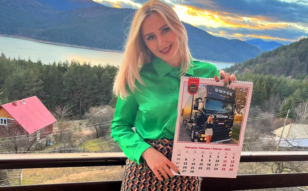 Ana Maria este pe coperta calendarului FOTO Ilie Matei