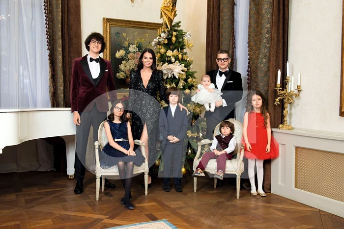 
    Anca Serea, Adi Sînă și familia  