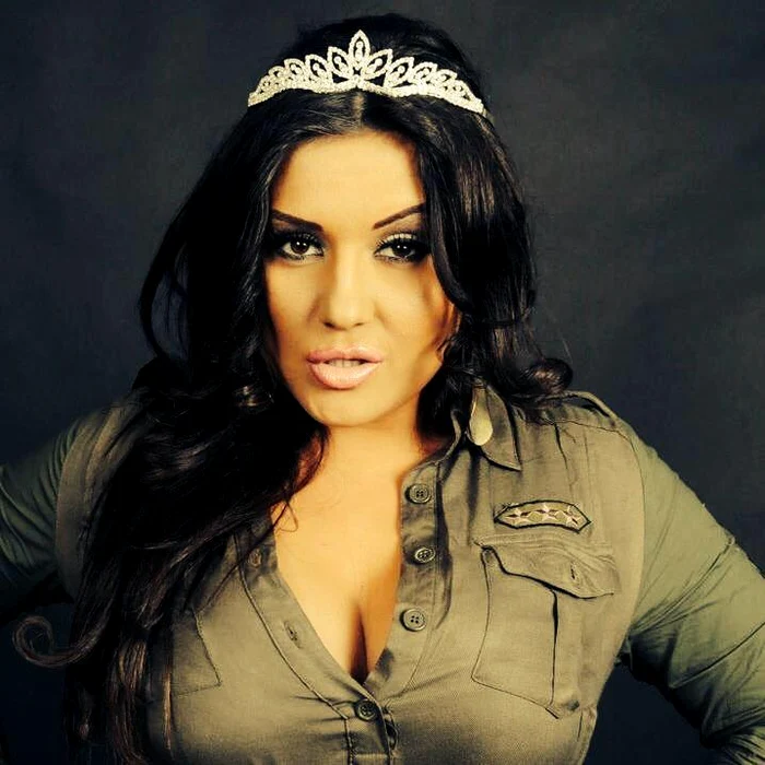 
    Adriana Bahmuţeanu a ajuns la 55 de kilogramefoto: captură Antena Stars  