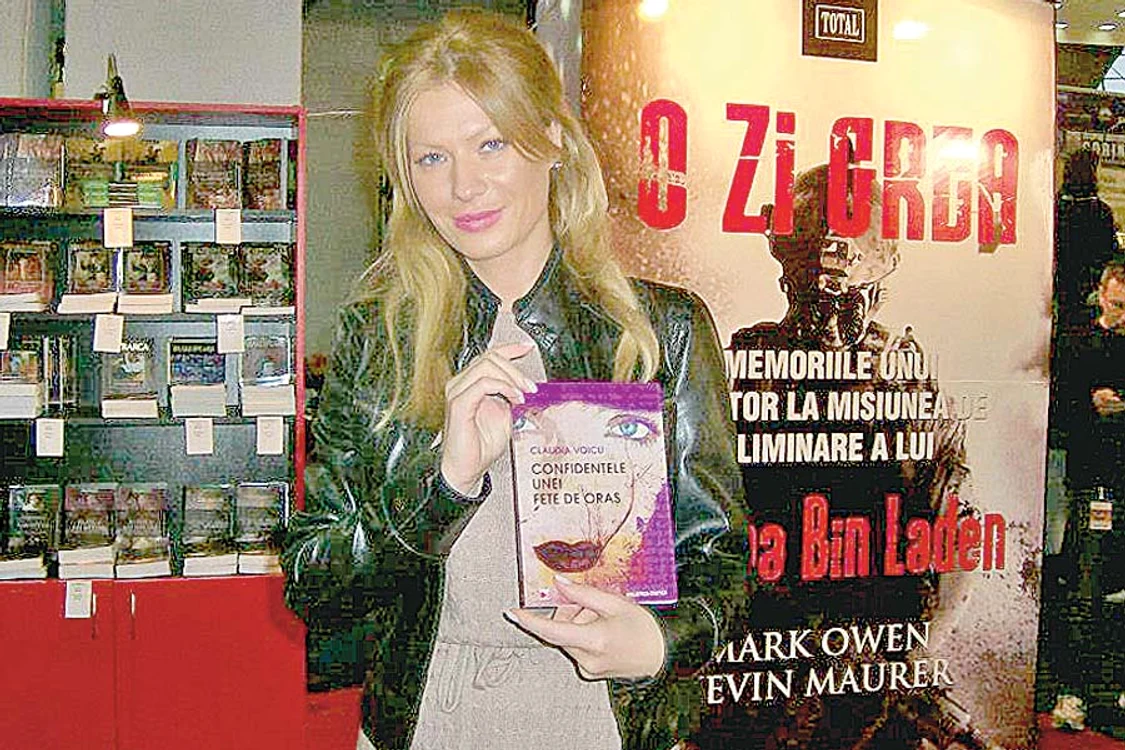 
    Simona Sensual,  nerăbdătoare să  lectureze “Confidenţele”  