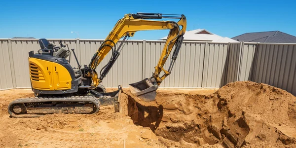 Excavator sapa groapa FOTO Shutterstock 