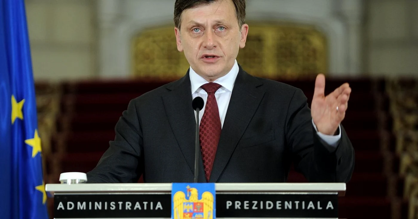y.Preşedintele interimar Crin Antonescu, declaraţii de presă la Palatul Cotroceni  FOTO Presidency.ro