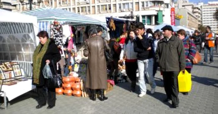Ploieşti: S-au cumpărat produse tradiţionale de artizanat şi meşteşug