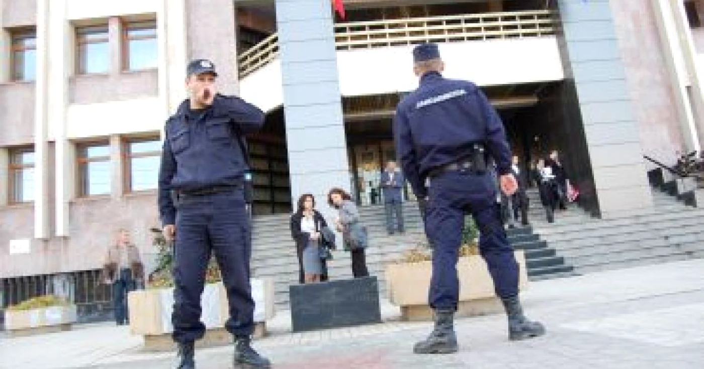 Galaţi: UPDATE- Alarmă cu bombă la Palatul Justiţiei