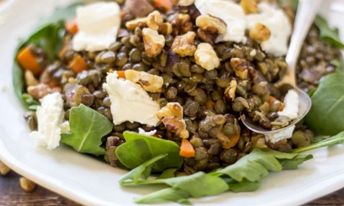 salata de minte cu nuci si branza de capra jpeg