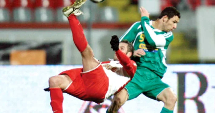  Pulhac (stânga) şi Burdujan