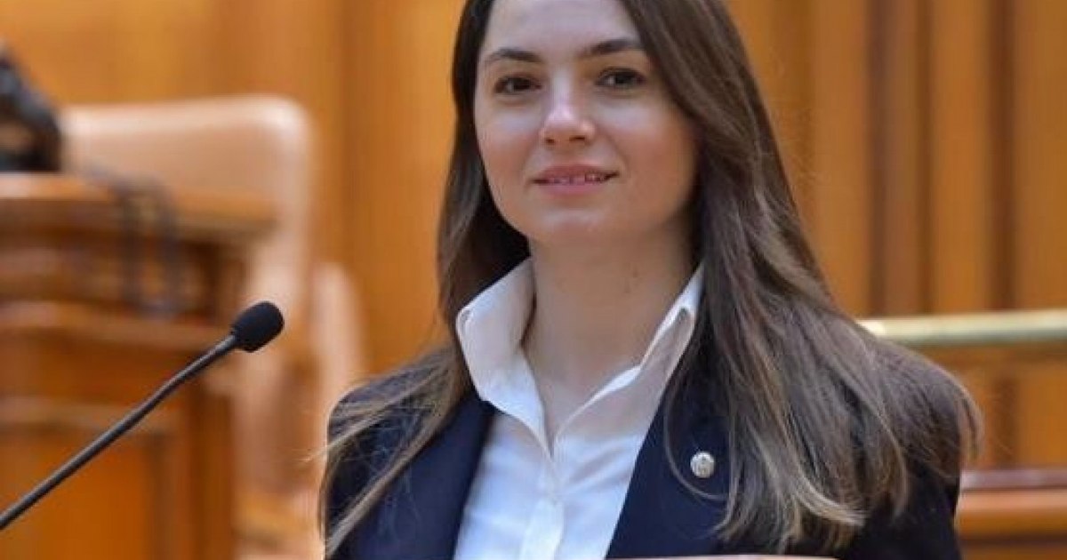 Anamaria Gavrilă, o nouă gafă în Parlament, care a stârnit râsete: a încurcat „fața” cu „spatele” într-un discurs în plen